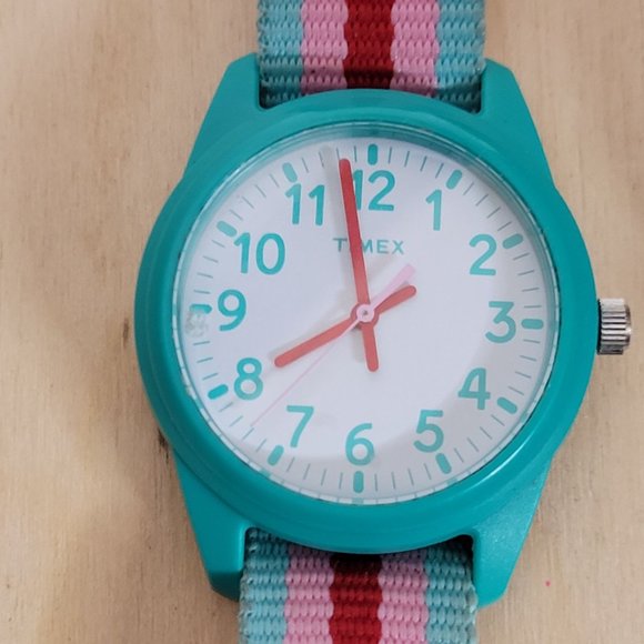 Timex Fashion Watch Fabric Band 2 Extra Bands Striped Multicolor New Battery - Picture 2 of 11